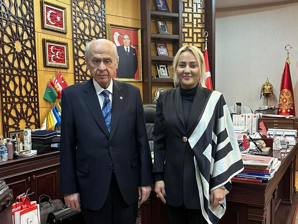 MHP'DE 2 ADAY TURGUTLU BELEDİYE BAŞKANLIĞI İÇİN BAŞVURU YAPTI