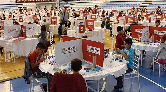 SÜPER ÇOCUKLAR TURGUTLU'DA YARIŞTI