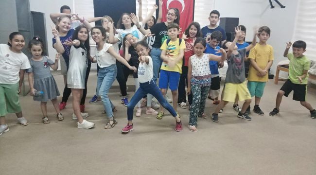 TURBEM ÇOCUK TİYATROSU YENİ YILDIZLARINI ARIYOR