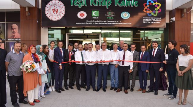 YEŞİLAY MANİSA'DA KAFE AÇTI