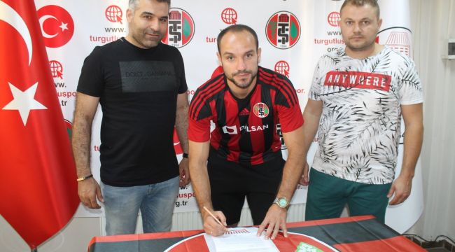 TURGUTLUSPOR SAVUNMAYI GÜÇLENDİRDİ