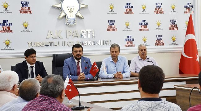 AK PARTİ TURGUTLU'DA BAYRAMLAŞMA