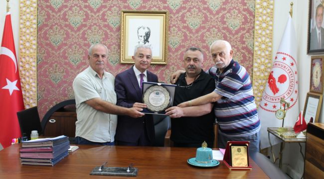 KARADENİZLİLER DERNEĞİNDEN KAYMAKAM TURAN'A VEDA