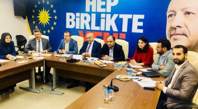 AK PARTİ İL BAŞKANLIĞINDA İSTİŞARE TOPLANTISI 