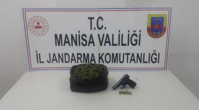 TURGUTLU'DA OTOMOBİL İÇERİSİNDE 600 GRAM YAKALANDI