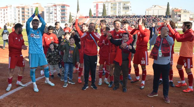 TURGUTLUSPOR EMİN ADIMLARLA