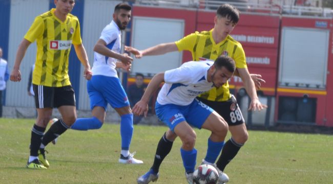 TURGUTLUSPOR PAYAS'TA 1 PUANA RAZI OLDU