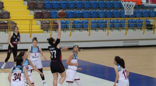 KADIN BASKETBOL TRABZON’DAN GALİBİYETLE DÖNDÜ