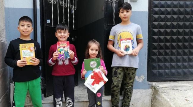 750 KİTAP ÇOCUK VE GENÇLERLE BULUŞTU