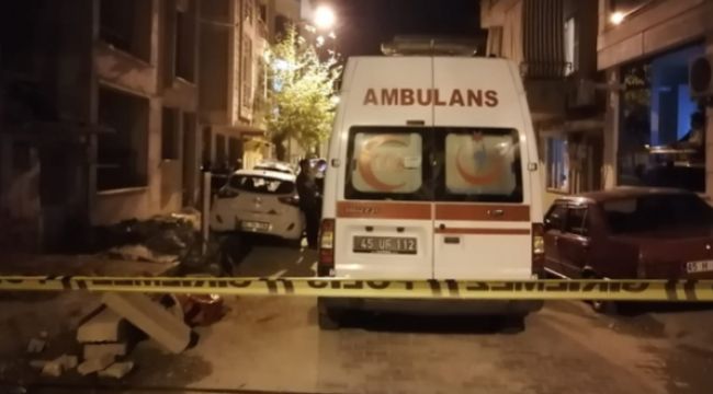 EVİNDE ÖLÜ BULUNDU