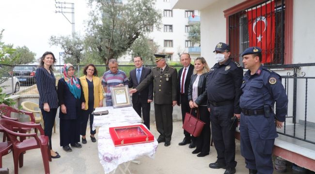 ŞEHİDİN AİLESİNE ZİYARET