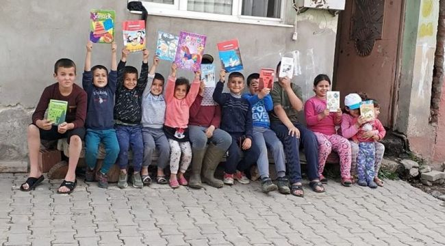 ANLAMLI PROJEDE 3 BİN KİTAP DAĞITILDI