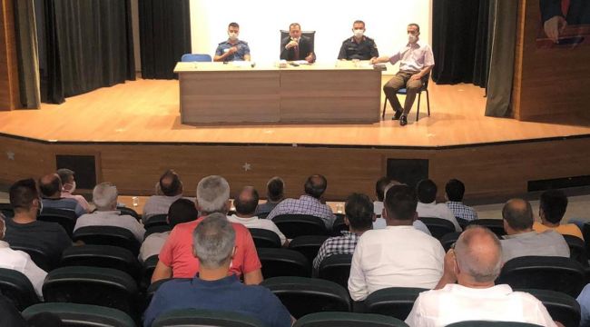 KAYMAKAM YILMAZ "MUHTARLARIMIZA ÖNEMLİ GÖREVLER DÜŞMEKTEDİR"