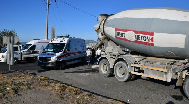 TURGUTLU’DA KAZA, 3 KİŞİ YARALANDI