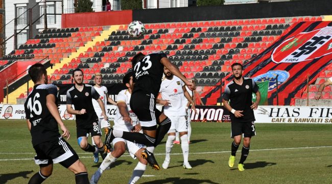 TURGUTLUSPOR TARSUS'TA DAĞILDI