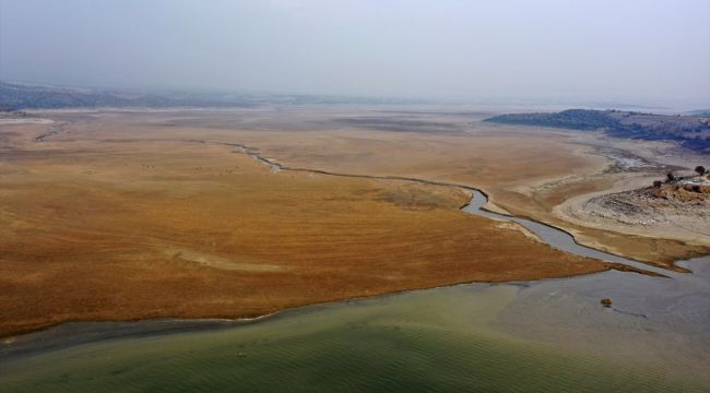 MANİSA’DA SU KAYNAKLARI HIZLA TÜKENİYOR