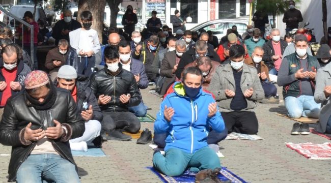 TURGUTLU’DA YAĞMUR DUASI YAPILDI