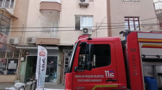 TURGUTLU'DA YANGIN PANİK YARATTI