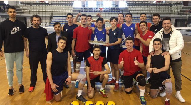 İLÇE SPOR MÜDÜRÜ EKSÜR’DEN GENÇ SPORCULARA TAM DESTEK