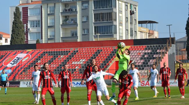 TURGUTLUSPOR’DAN 10 FUTBOLCU AYRILDI, 13 FUTBOLCU KATILDI