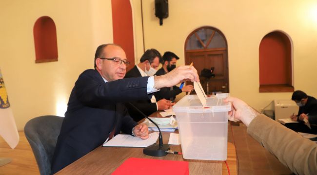 BELEDİYE BAŞKAN VEKİLLERİ VE KOMİSYON ÜYELERİ BELLİ OLDU