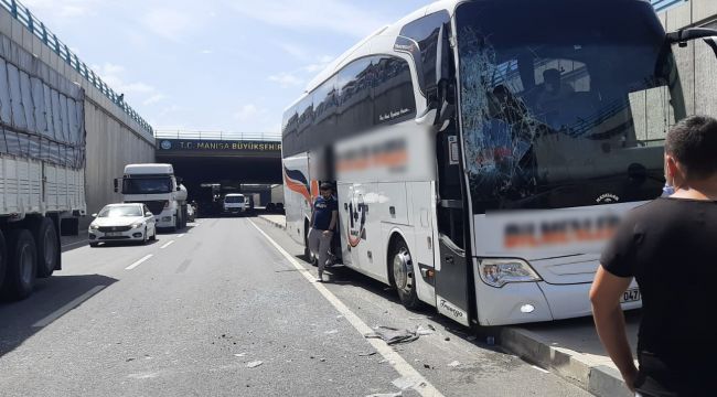 KAMYON İLE OTOBÜS ÇARPIŞTI