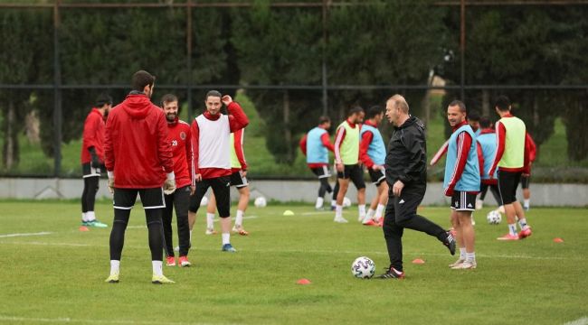 TURGUTLUSPOR PAZAR DEPLASMANINDA