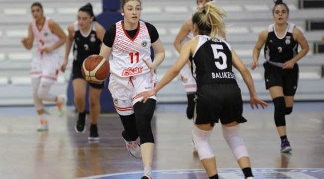 KADIN BASKETBOL FİNAL GRUBU İÇİN SAHADA