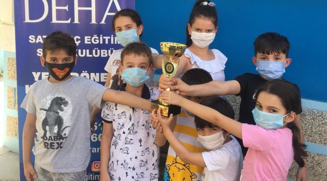 TURGUTLU’NUN DEHALARI ULUSLARARASI ONLİNE SATRANÇ TAKIM ŞAMPİYONU