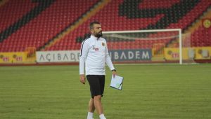 TURGUTLUSPOR’UN YENİ HOCASI KAZIM AKGÜN