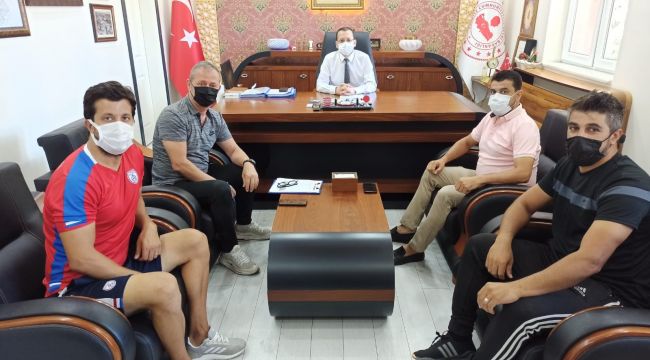 AMATÖR SPOR KULÜPLERİNDEN KAYMAKAM YILMAZ’A ZİYARET
