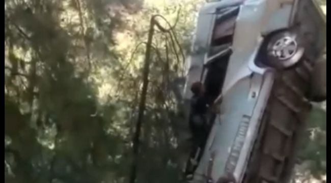 KEMALPAŞA’DA FECİ KAZA 6 ÖLÜ 11 YARALI