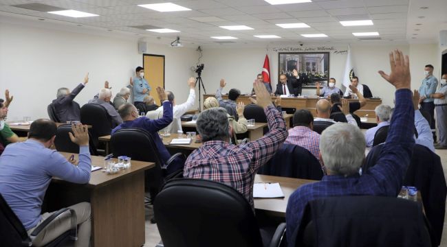 TURGUTLU BELEDİYESİ O CADDELERİ GERİ İSTİYOR