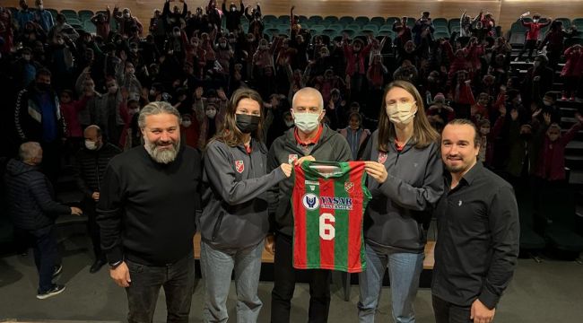 ESKİ MİLLİ BAŞANTRENÖR TURGUTLU’DA GENÇ SPORCULARLA BULUŞTU