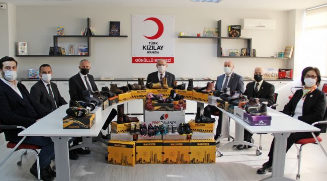 MANİSA'DA 1500 ÖĞRENCİYE BOT YARDIMI