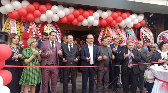 KELEBEK MOBİLYA TURGUTLU’DA AÇILDI