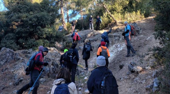 TURBELDAK'TAN ÇANAKKALE ŞEHİTLERİNİ ANMA YÜRÜYÜŞÜ