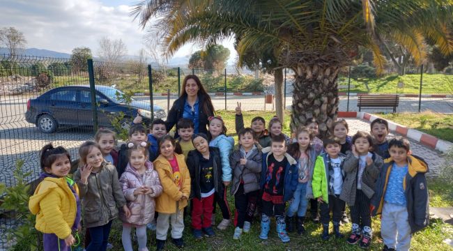 TURGUTLU ŞEHİT SEVDA GÜNGÖR ANAOKULU ÖĞRENCİLERİ FİDAN DİKTİ