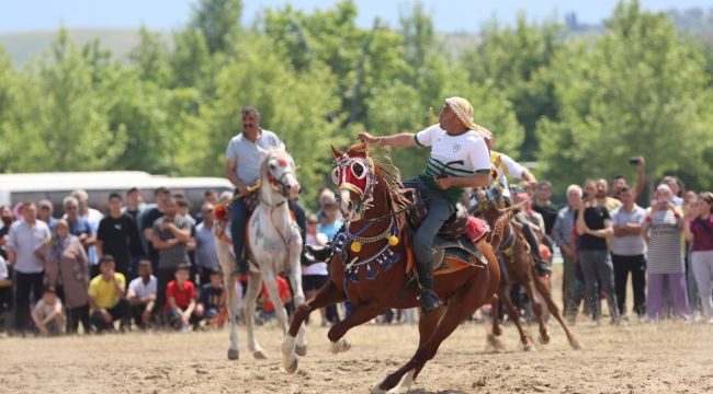 CİRİT VE KEŞKEK FESTİVALİ YOĞUN İLGİ GÖRDÜ