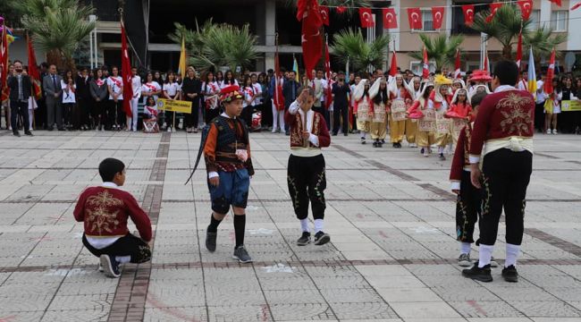 TURGUTLU’DA 19 MAYIS KUTLAMALARI BAŞLADI