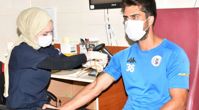 TURGUTLUSPOR’LU FUTBOLCULAR SAĞLIK KONTROLÜNDEN GEÇTİ
