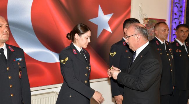 VALİ KARADENİZ, RÜTBE TERFİ TÖRENİNE KATILDI
