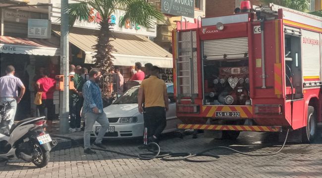 YANGIN ÇIKAN İŞYERİNDE HIRSIZLIK İDDİASI