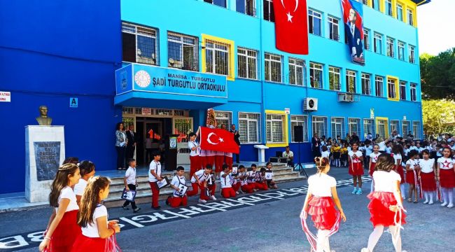 Turgutlu’da 2022-2023 Eğitim ve Öğretim yılının açılış töreni yapıldı