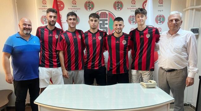 TURGUTLUSPOR ALTYAPI OYUNCULARIYLA PROFESYONEL SÖZLEŞME İMZALADI