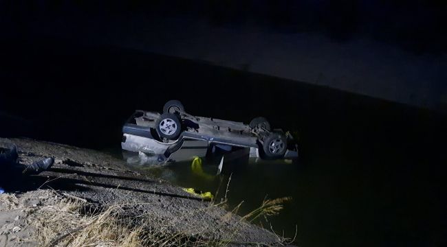 NİŞAN'A GİDEN AİLE KAZA GEÇİRDİ; 1 ÖLÜ, 5 YARALI