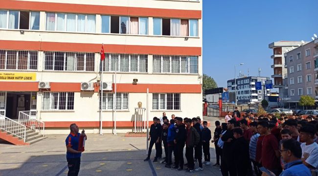 Öğrencilere yönelik Afet Farkındalık Eğitimi ve Tahliye tatbikatı gerçekleştirildi