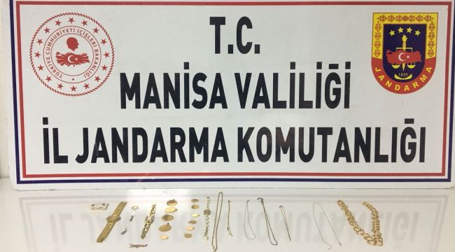 Tadilat için geldikleri evden 200 bin TL’lik altın çaldılar