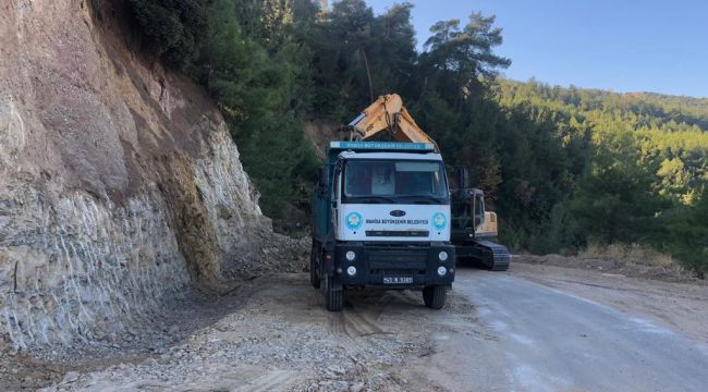 Ahmetli-Turgutlu arasında yol genişletme çalışması
