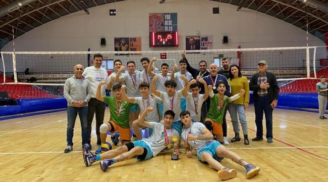 Manisa Genç Erkekler Voleybol Şampiyonu'da Turgutlu'dan